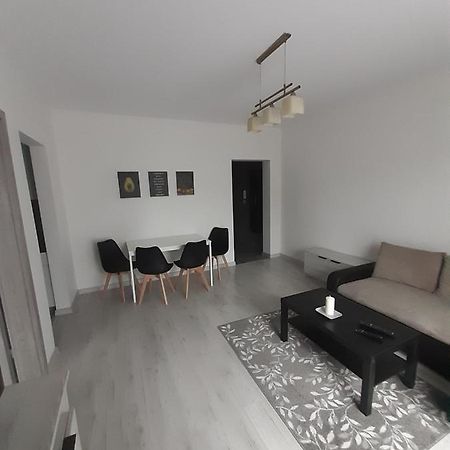 Lewa Lodz Apartment Bagian luar foto